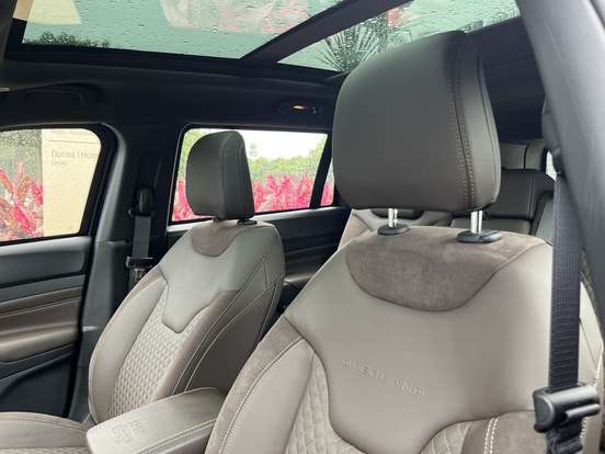 JEEP-COMMANDER-2026