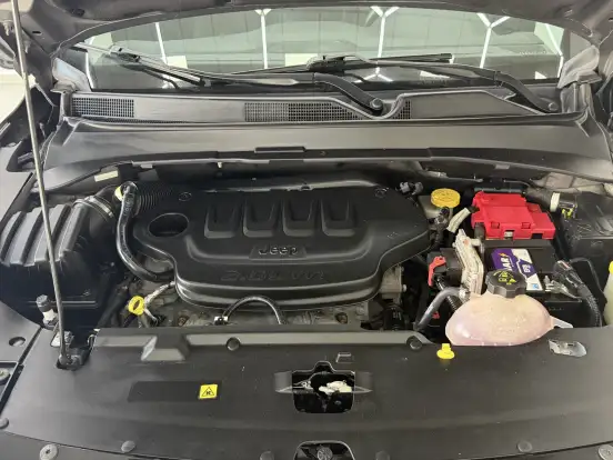 JEEP-COMPASS-2.0 16V FLEX LONGITUDE AUTOMÁTICO JEEP-COMPASS-2019
