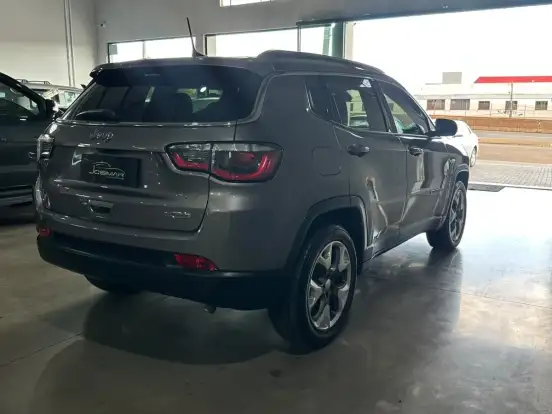 JEEP-COMPASS-2.0 16V FLEX LONGITUDE AUTOMÁTICO JEEP-COMPASS-2018