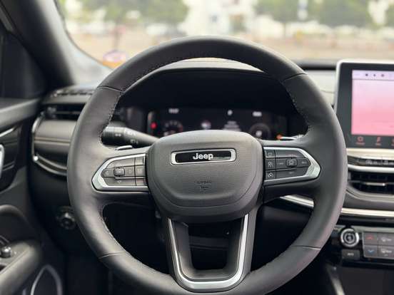 JEEP-COMPASS-2.0 HURRICANE 4 TURBO GASOLINA BLACKHAWK AT9 JEEP-COMPASS-2024
