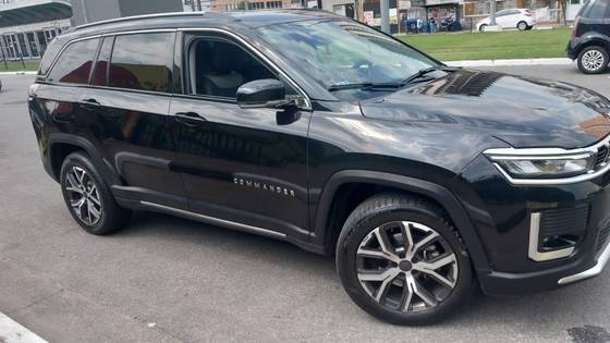 JEEP COMMANDER 1.3 T270 TURBO FLEX LIMITED AT6