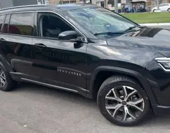 JEEP COMMANDER 1.3 T270 TURBO FLEX LIMITED AT6 JEEP COMMANDER 1.3 T270 TURBO FLEX LIMITED AT6