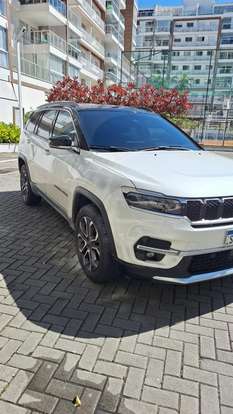 JEEP-COMMANDER-2023