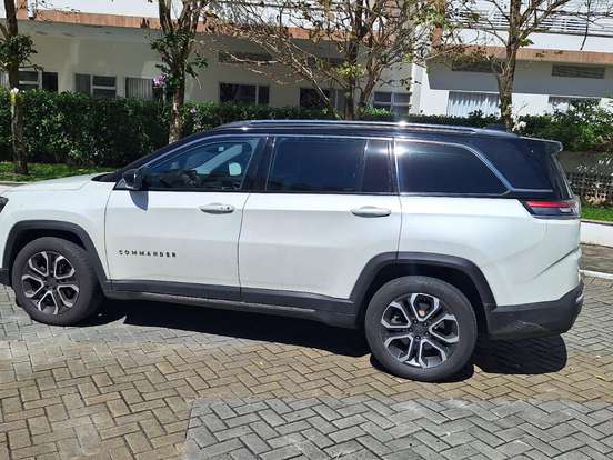 JEEP-COMMANDER-1.3 T270 TURBO FLEX LIMITED AT6 JEEP-COMMANDER-2023