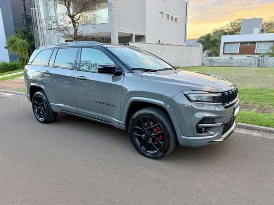 JEEP-COMMANDER-2.0 HURRICANE 4 TURBO GASOLINA BLACKHAWK AT9 JEEP-COMMANDER-2024