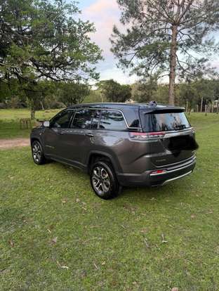 JEEP-COMMANDER-2022