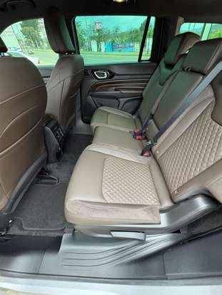 JEEP-COMMANDER-2025