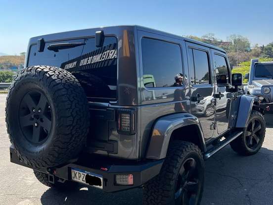 JEEP-WRANGLER-3.6 UNLIMITED SPORT 4X4 V6 GASOLINA 4P AUTOMÁTICO JEEP-WRANGLER-2014