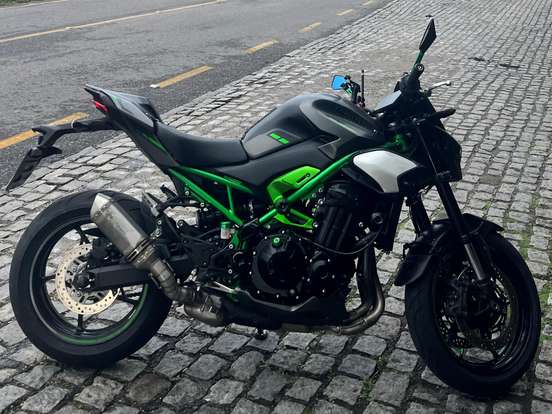 KAWASAKI-Z900 KAWASAKI-Z900-2025