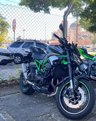 KAWASAKI-Z900 KAWASAKI-Z900-2025