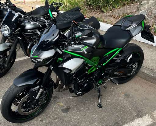 KAWASAKI-Z900 KAWASAKI-Z900-2025