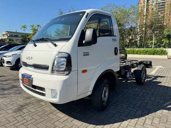 KIA-BONGO-2.5 TD DIESEL STD CS 4x4 MANUAL KIA-BONGO-2024