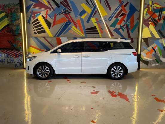 KIA-CARNIVAL-3.3 EX V6 24V GASOLINA 4P AUTOMATICO KIA-CARNIVAL-2017