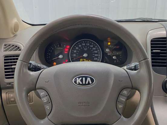KIA-CARNIVAL-3.5 EX V6 24V GASOLINA 4P AUTOMÁTICO KIA-CARNIVAL-2014