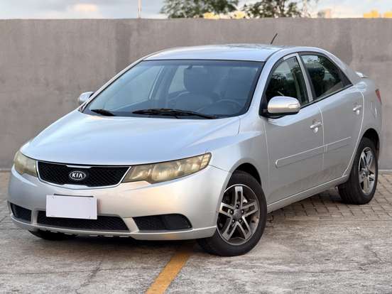 KIA-CERATO-2010