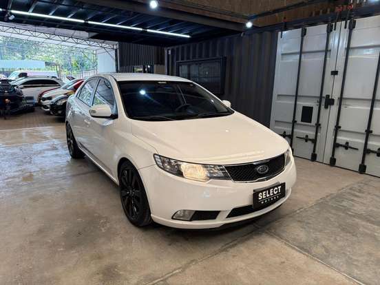 KIA-CERATO-1.6 SEDAN 16V GASOLINA 4P MANUAL KIA-CERATO-2010