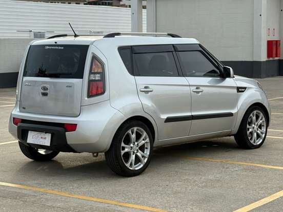 KIA-SOUL-1.6 EX 16V FLEX 4P MANUAL KIA-SOUL-2010