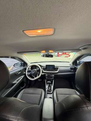 KIA-STONIC-2023