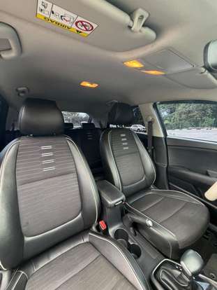 KIA-STONIC-2023