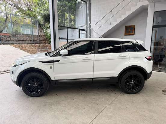 LAND ROVER-RANGE ROVER EVOQUE-2.0 PURE 4WD 16V GASOLINA 4P AUTOMÁTICO LAND ROVER-RANGE ROVER EVOQUE-2013