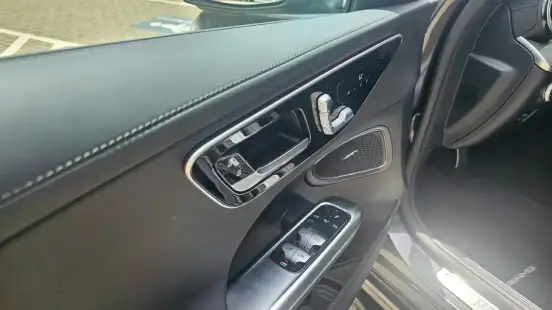 MERCEDES-BENZ-C 200-2025