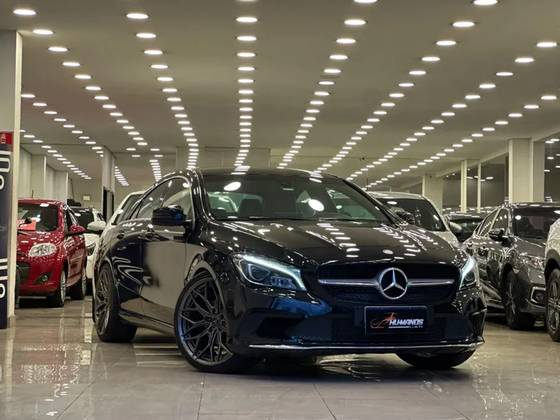 Mercedes-Benz CLA 200 1.6 Urban 16V Flex 4P Automático