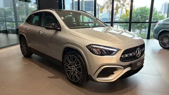 MERCEDES-BENZ-GLA 200-2026