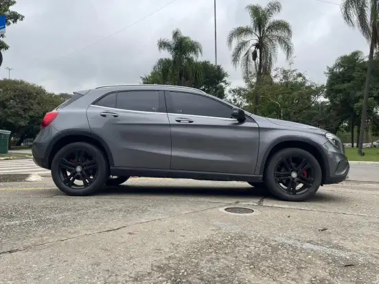 MERCEDES-BENZ-GLA 200-1.6 CGI ENDURO 16V TURBO FLEX 4P AUTOMÁTICO MERCEDES-BENZ-GLA 200-2017