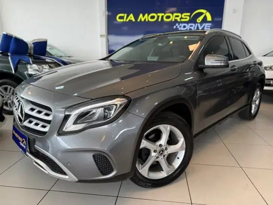 Mercedes-Benz GLA 200 1.6 CGI Flex Advance 7G-DCT