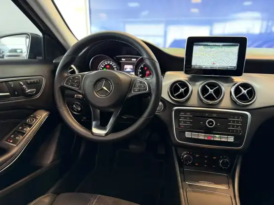 MERCEDES-BENZ-GLA 200-1.6 CGI FLEX ADVANCE 7G-DCT MERCEDES-BENZ-GLA 200-2018