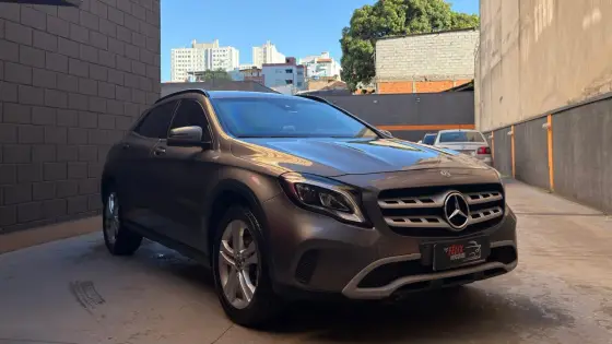 Mercedes-Benz GLA 200 1.6 CGI Flex Style 7G-DCT