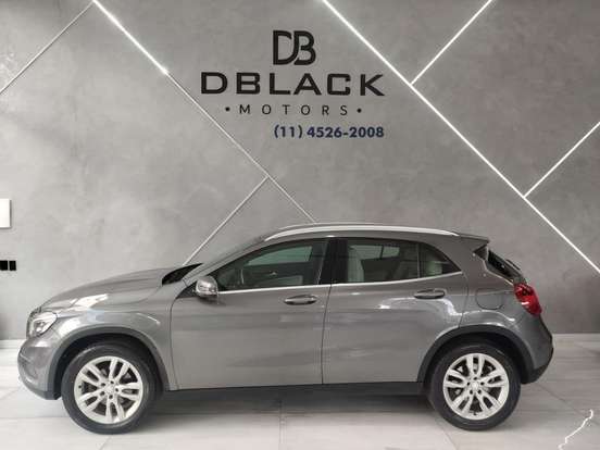 MERCEDES-BENZ-GLA 200-2016