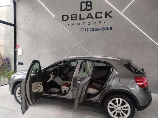 MERCEDES-BENZ-GLA 200-1.6 CGI ADVANCE 16V TURBO FLEX 4P AUTOMÁTICO MERCEDES-BENZ-GLA 200-2016