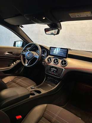 MERCEDES-BENZ-GLA 200-2014
