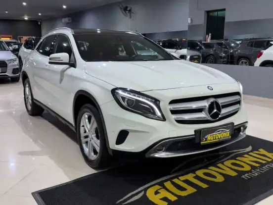 MERCEDES-BENZ-GLA 250-2015