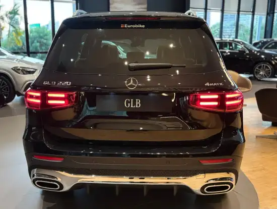 MERCEDES-BENZ-GLB 220-2026
