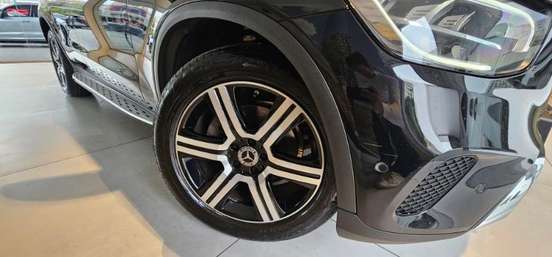 MERCEDES-BENZ-GLC 220d-2021