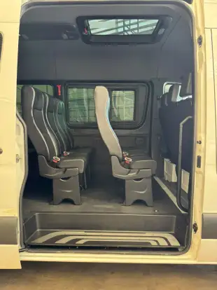 MERCEDES-BENZ-SPRINTER-2023