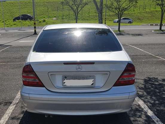 MERCEDES-BENZ-C 180 K-1.8 CLASSIC KOMPRESSOR 16V 143 CV GASOLINA 4P AUTOMÁTICO MERCEDES-BENZ-C 180 K-2004