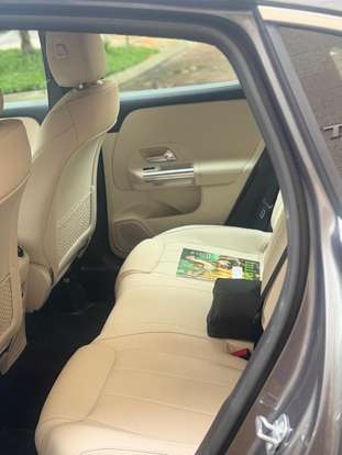 MERCEDES-BENZ-GLA 200-2025