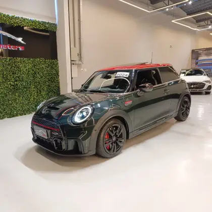 Mini Cooper 2.0 16V Twinpower Gasolina John Cooper Works 2P Steptronic
