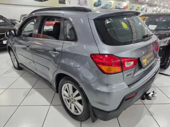 MITSUBISHI-ASX-2011