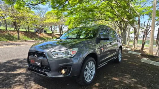 MITSUBISHI-ASX-2014