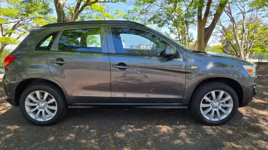 MITSUBISHI-ASX-2014