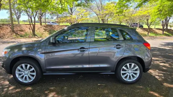 MITSUBISHI-ASX-2014