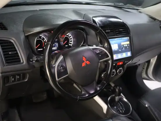 MITSUBISHI-ASX-2014