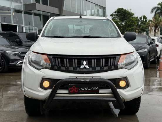 MITSUBISHI-L200 TRITON-2.4 16V TURBO DIESEL GL CD 4X4 MANUAL MITSUBISHI-L200 TRITON-2022