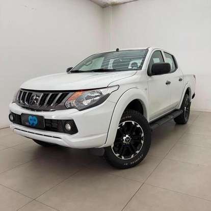 MITSUBISHI-L200 TRITON-2.4 16V TURBO DIESEL GLS CD 4X4 AUTOMÁTICO MITSUBISHI-L200 TRITON-2024