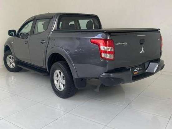 MITSUBISHI-L200 TRITON-2.4 16V TURBO DIESEL SPORT GLS CD 4P 4X4 AUTOMÁTICO MITSUBISHI-L200 TRITON-2019