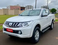 MITSUBISHI L200 TRITON 2.4 16V TURBO DIESEL SPORT HPE CD 4P 4X4 AUTOMÁTICO MITSUBISHI L200 TRITON 2.4 16V TURBO DIESEL SPORT HPE CD 4P 4X4 AUTOMÁTICO